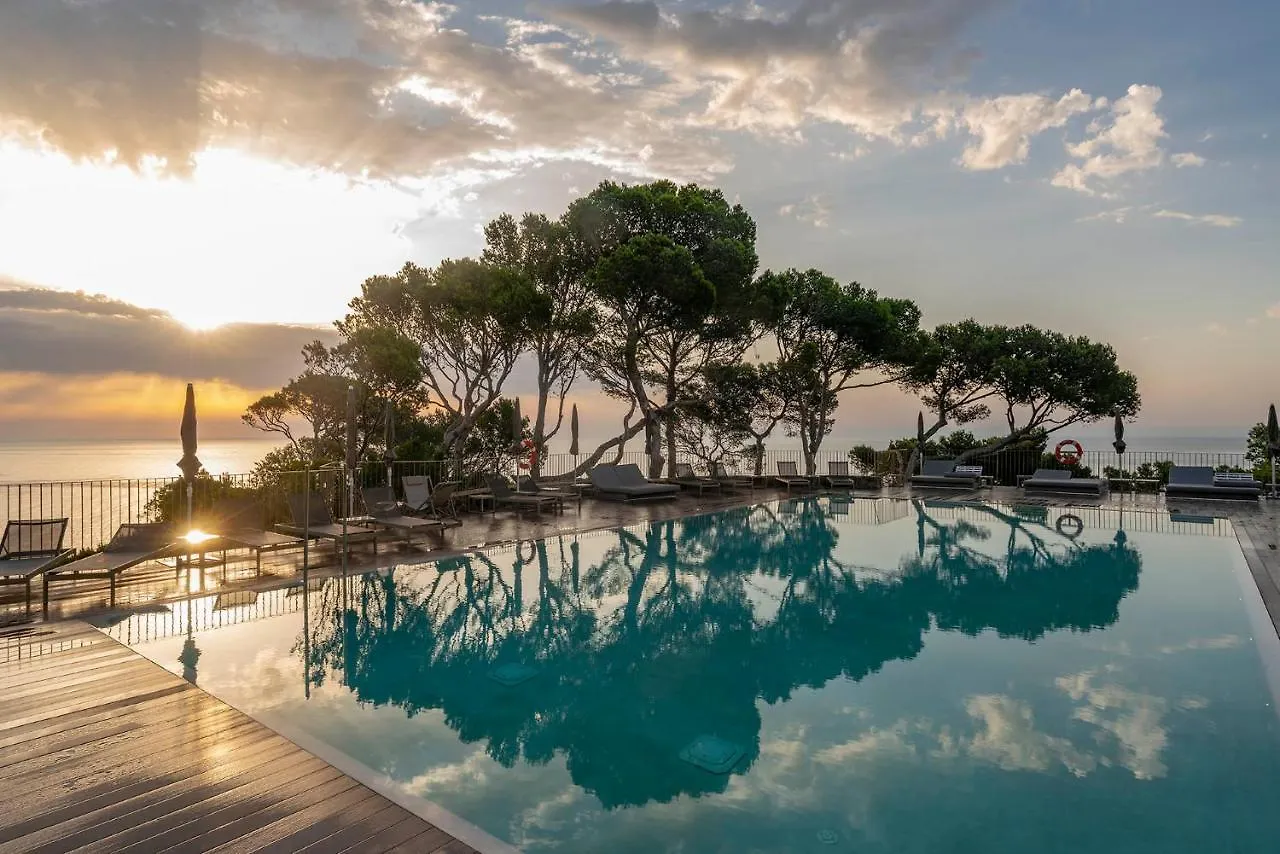 Hotel Parador De Aiguablava Fornells